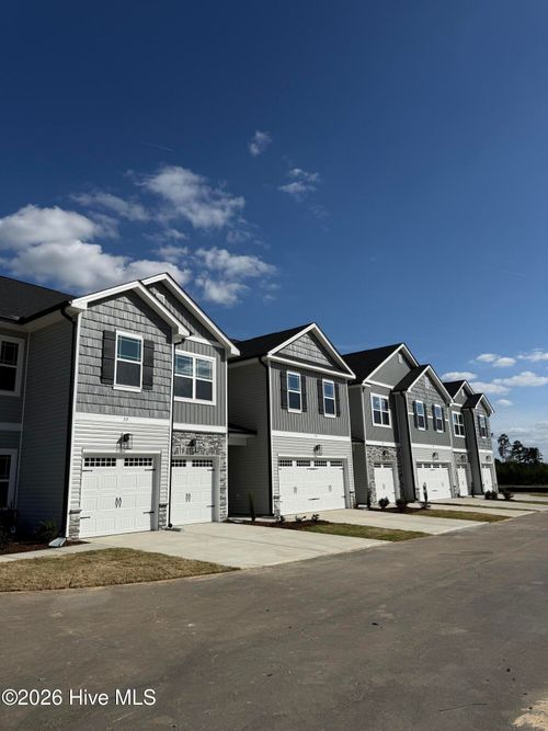38 Joyner Park Dr, Rocky Mount, NC, 27803-1365 | Card Image