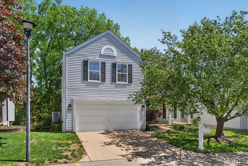 630 Cascade Lake Dr, Ballwin, MO, 63021-7313 | Card Image