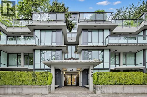 632-9009 Cornerstone Mews, Burnaby, BC, V5A0B9 | Card Image