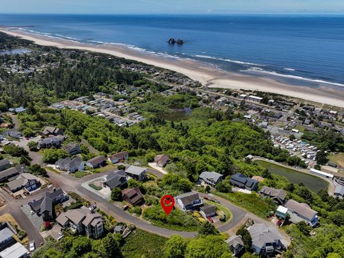 29 Northslope Way, Rockaway Beach, OR, 97136 | Card Image