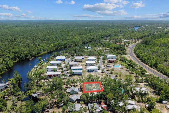 1815 Mables Ave Ne, House other with 2 bedrooms, 1 bathrooms and null parking in Steinhatchee FL | Image 44