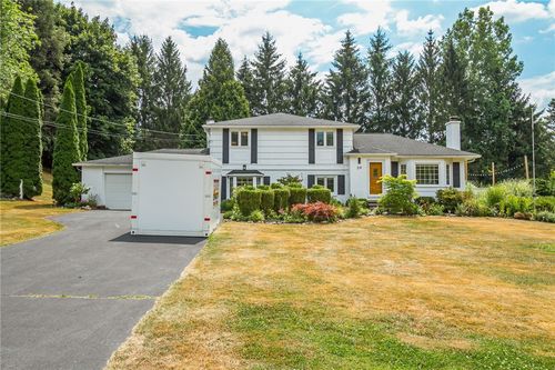 39 Knickerbocker Rd, Pittsford, NY, 14534-3001 | Card Image