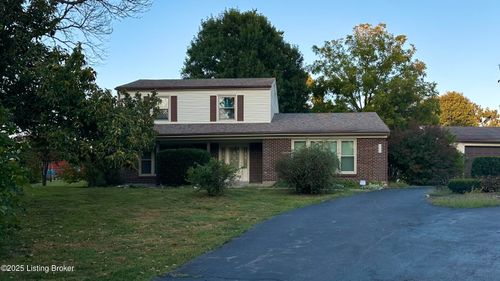 200 Castlerock Dr, Shepherdsville, KY, 40165-6911 | Card Image