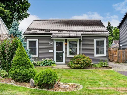 694 Elizabeth St, Woodstock, ON, N4S5B7 | Card Image
