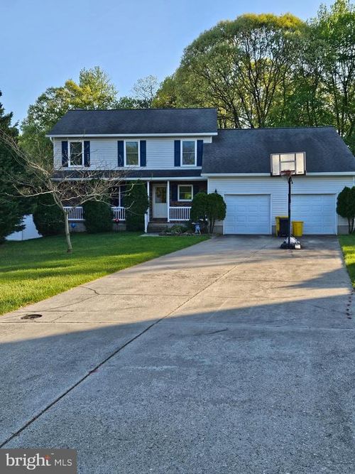 592 Eason Dr, Severn, MD, 21144-1235 | Card Image