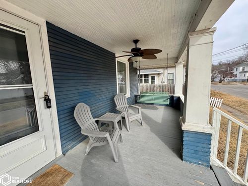 609 12th St, Fort Madison, IA, 52627-2718 | Card Image