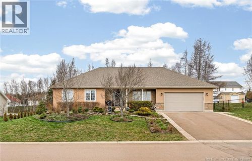 388 Rue Grande-Vallée, Dieppe, NB, E1A8R9 | Card Image