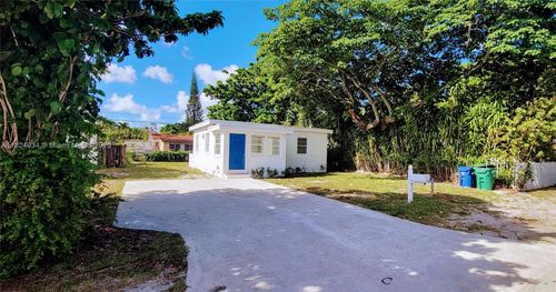 741 Nw 116th St, Miami, FL, 33168-2310 | Card Image