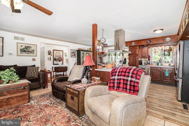 1605 Airport Dr, House other with 3 bedrooms, 4 bathrooms and null parking in MECHANICSBURG PA | Image 12
