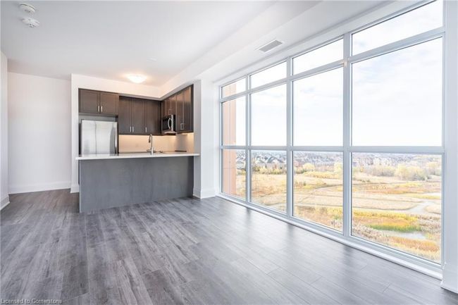 902 - 450 Dundas St E, House attached with 2 bedrooms, 2 bathrooms and 2 parking in Hamilton ON | Image 22