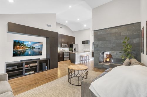 apt-206-5806 Birchbrook Dr, Dallas, TX, 75206-4573 | Card Image