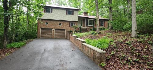 902 White Oak Dr, Covington, VA, 24426 | Card Image