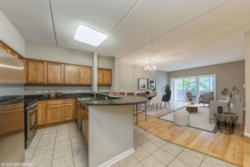 unit-105-3501 Wellington Ct, Rolling Meadows, IL, 60008-1887 | Card Image