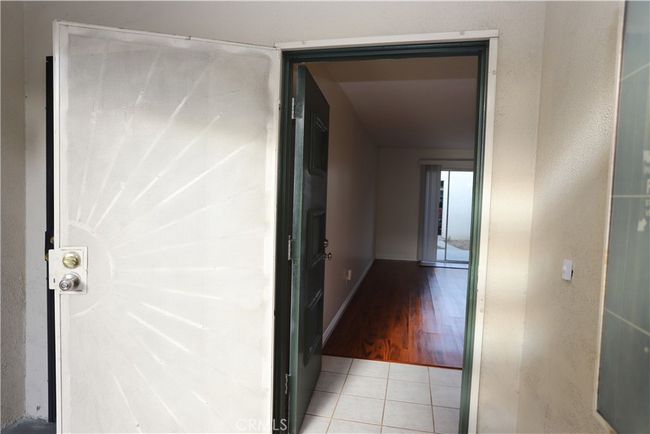 Entry Door | Image 4