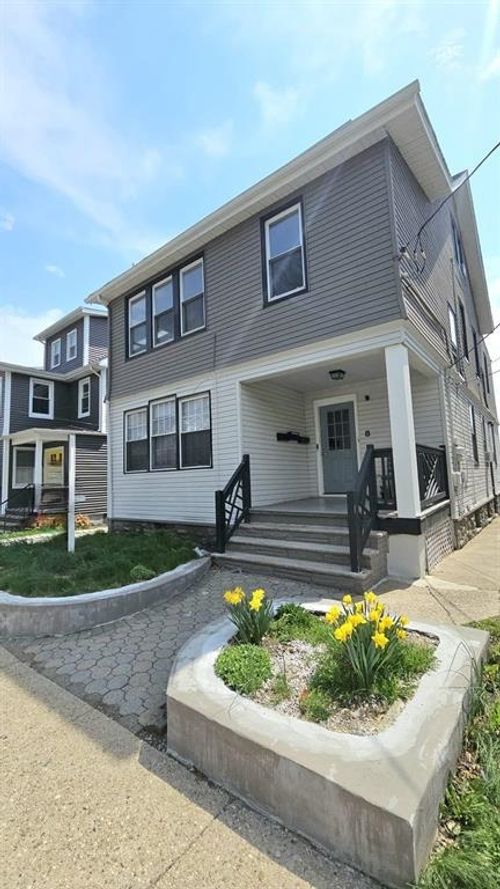 1-8 Boyden Pkwy S, Maplewood, NJ, 07040-2750 | Card Image