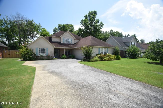 Front Exterior | Image 28