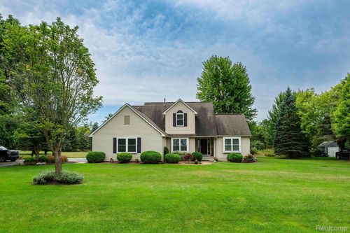 3871 Sand Bar Ct, Oxford, MI, 48371-5731 | Card Image