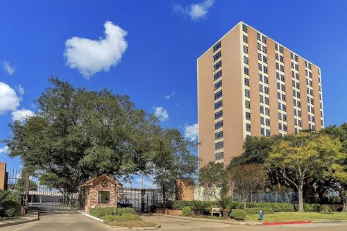 apt-204-7510 Hornwood Dr, Houston, TX, 77036-4321 | Card Image