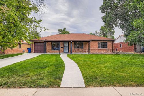 884 Troy St, Aurora, CO, 80011-6639 | Card Image