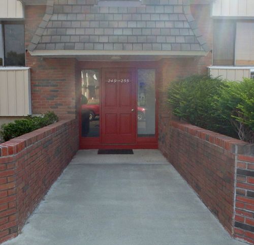 249 High Path Rd, Windsor, CT, 06095-4117 | Card Image