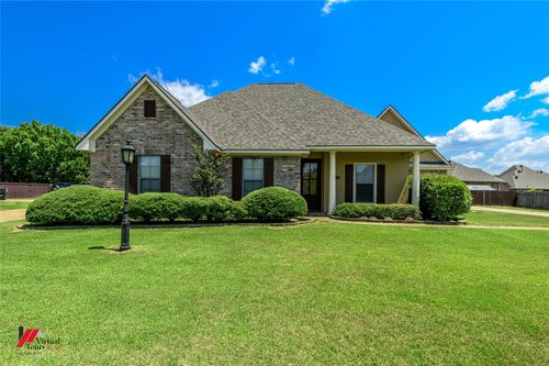 305 Tottenham Ct, Bossier City, LA, 71111-7128 | Card Image