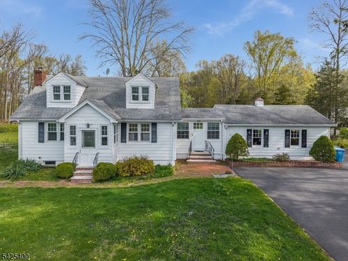 115 Barbertown Point Breeze Rd, Frenchtown, NJ, 08825-3618 | Card Image