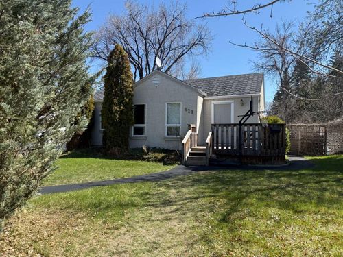 821 14 St S, Lethbridge, AB, T1J2Y6 | Card Image