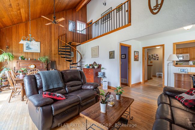 610 Brick Rd, House other with 3 bedrooms, 2 bathrooms and 6 parking in Ennismore ON | Image 15