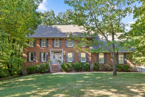 7 Highdown Ct, Signal Mountain, TN, 37377 | Card Image