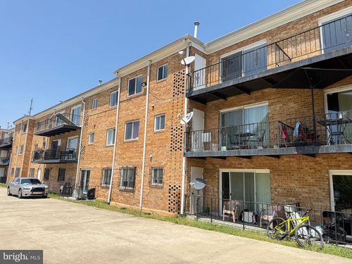 apt-303-5009 D St Se, WASHINGTON, DC, 20019-6116 | Card Image