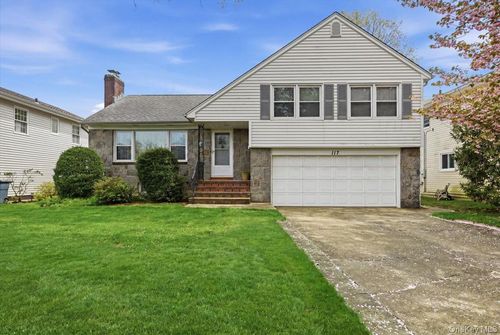 117 Lefferts Rd, Garden City, NY, 11530-1734 | Card Image