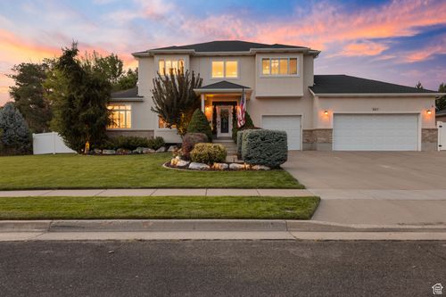 557 E Warm Springs Dr, Kaysville, UT, 84037-3736 | Card Image