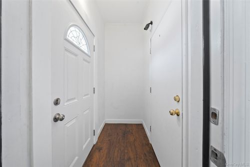 rear-unit-14 S Main St, Sayville, NY, 11782-3168 | Card Image