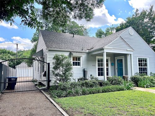 3905 Pershing Ave, Fort Worth, TX, 76107-4410 | Card Image