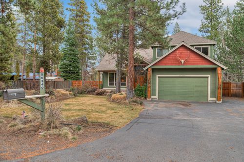 56340 Solar Dr, Bend, OR, 97707-2052 | Card Image