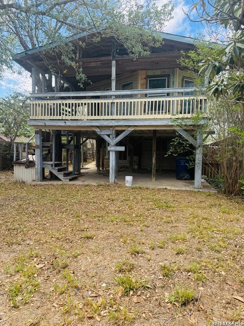 1119 Plum St, Floresville, TX, 78114-1727 | Card Image