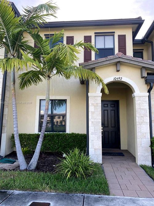 10492 W 33rd Ln, Hialeah, FL, 33018 | Card Image