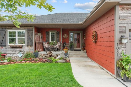 1031 Homestead Dr, Jordan, MN, 55352-3418 | Card Image