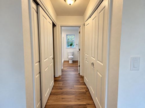 319 Chester Knoll Dr, Bennington, VT, 05201-2267 | Card Image