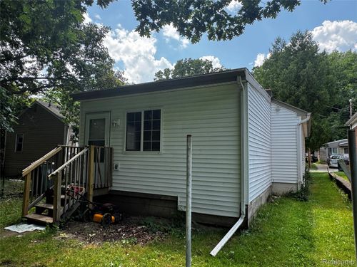 1119 Leslie St, Lansing, MI, 48912-2509 | Card Image