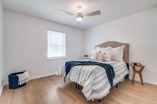 13660 Purple Sage Rd, House other with 3 bedrooms, 2 bathrooms and null parking in Dallas TX | Image 25