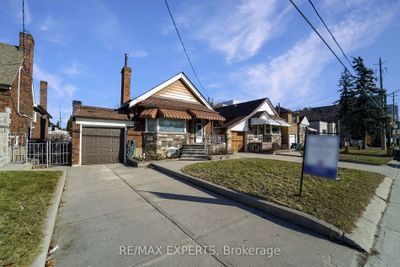 839 Coxwell Ave, House other with 2 bedrooms, 2 bathrooms and 3 parking in East York ON | Image 1