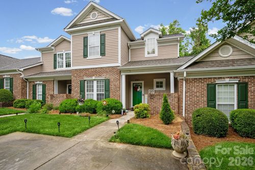 5757 Fox Ridge Ln, Winston-Salem, NC, 27104-3759 | Card Image