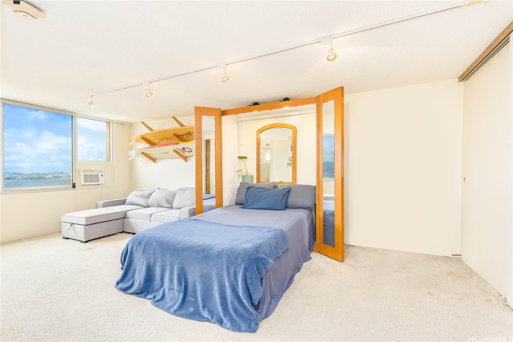 Residential in Pearl City 4