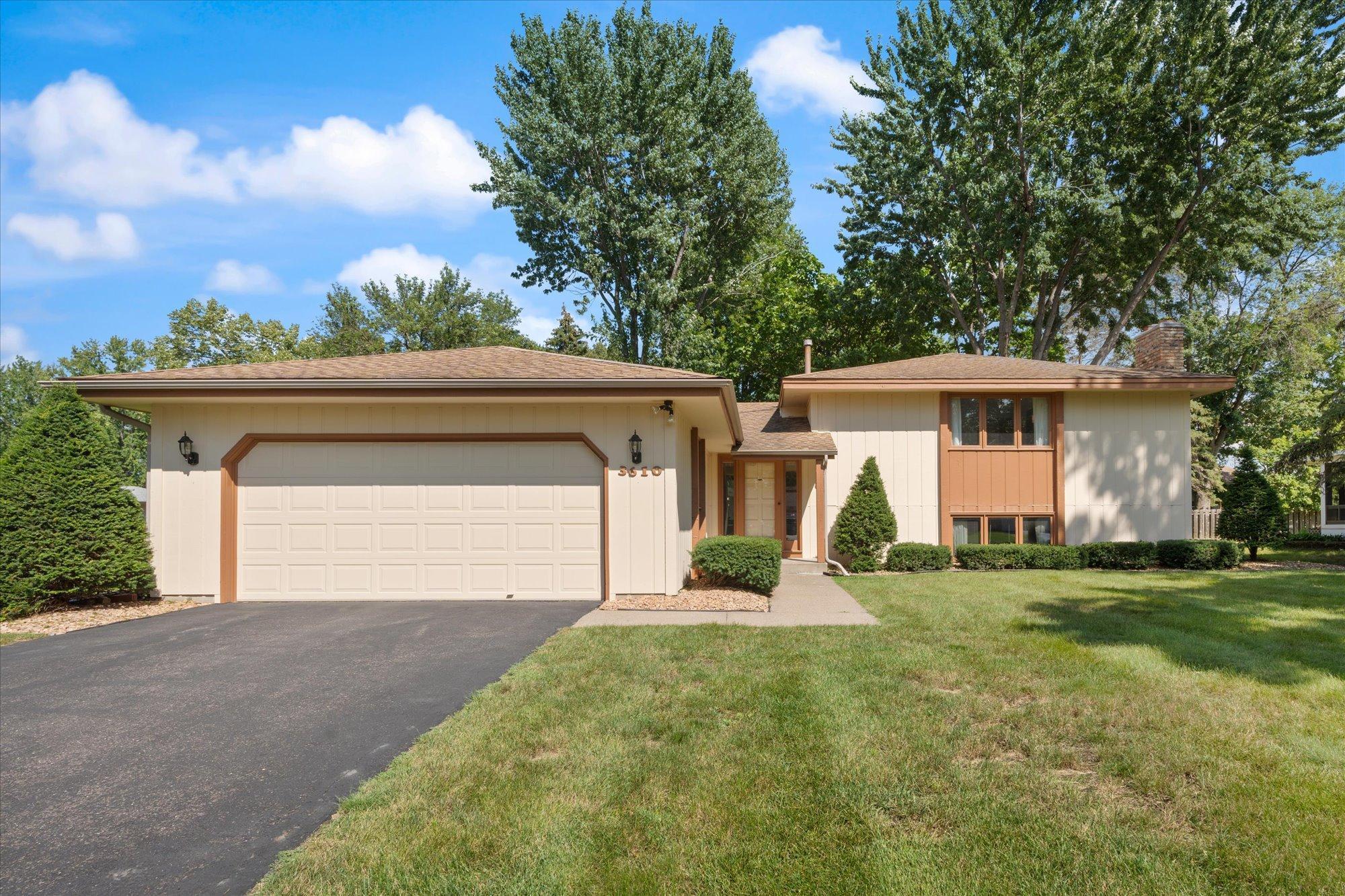 Union Terrace Ln, Minneapolis, MN 55441