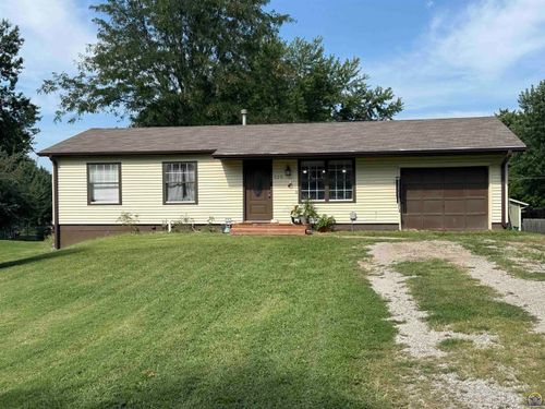 529 Melody Ct, Carbondale, KS, 66414-9666 | Card Image