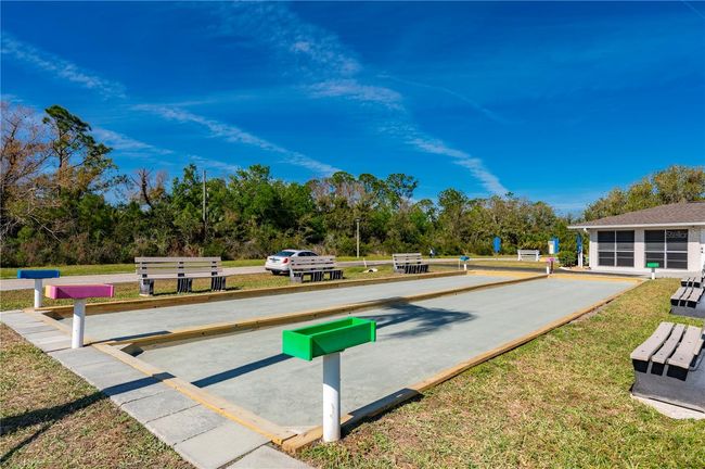 APT-1902 - 12538 Sw Kingsway Cir, Condo with 2 bedrooms, 2 bathrooms and null parking in LAKE SUZY FL | Image 44
