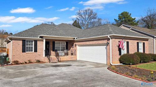 405 E Charlotte Ave, Scottsboro, AL, 35768-1913 | Card Image