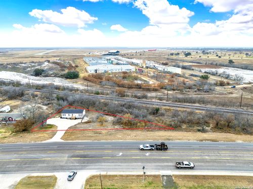 2806 Us Highway 90 W, Hondo, TX, 78861-3802 | Card Image