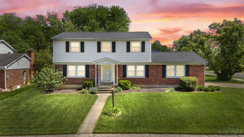 2072 Endovalley Dr, Anderson, OH, 45244-2733 | Card Image